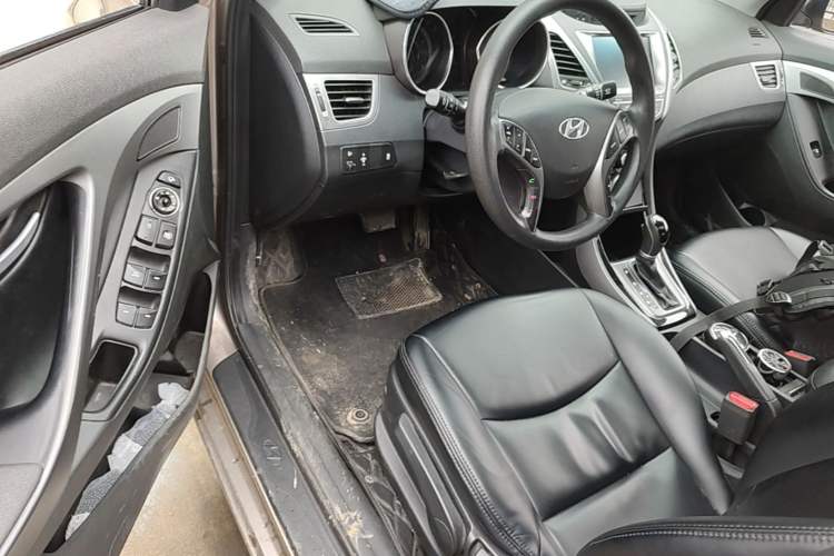 Used Hyundai Elantra (5th Generation / Langdong) 2016 1.6L Automatic Prestige Model Driver Seat