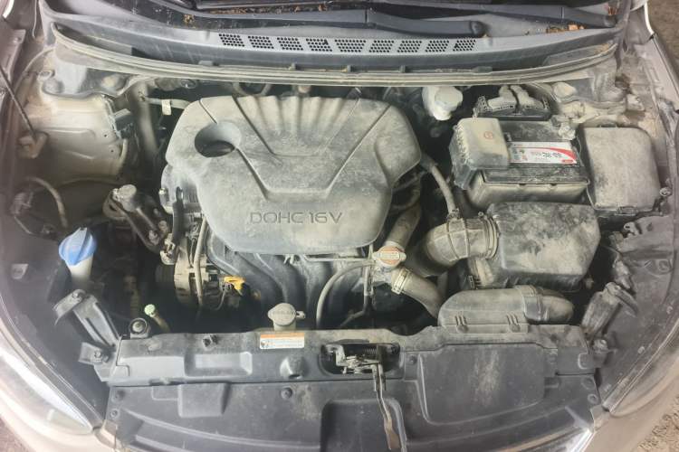 Used Hyundai Elantra (5th Generation / Langdong) 2016 1.6L Automatic Prestige Model Engine Bay