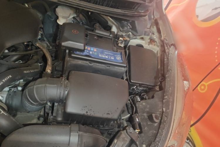 Used Hyundai Elantra (5th Generation / Langdong) 2016 1.6L Manual Luxury Model Engine Bay Left