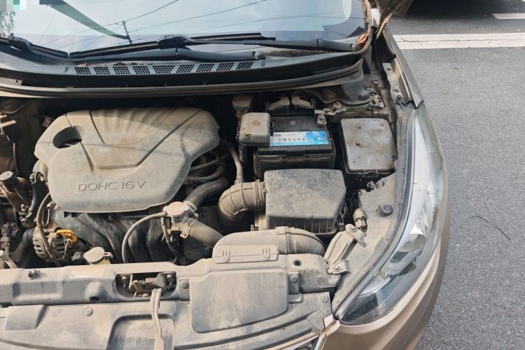 Used Hyundai Elantra (5th Generation / Langdong) 2016 1.6L Automatic Smart Version Engine Bay Left
