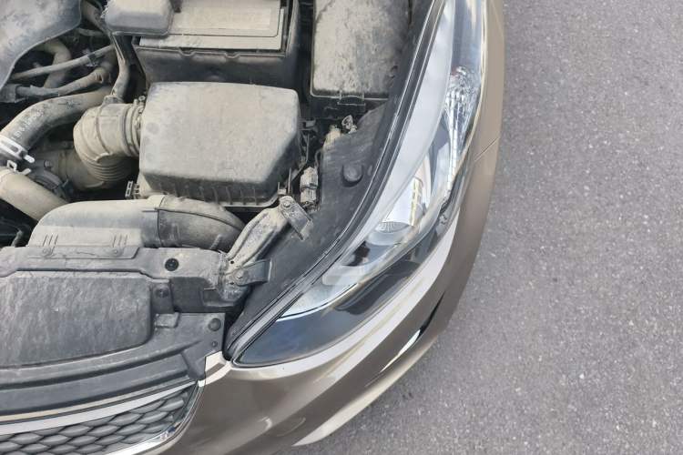 Used Hyundai Elantra (5th Generation / Langdong) 2016 1.6L Automatic Smart Version Engine Bay Left