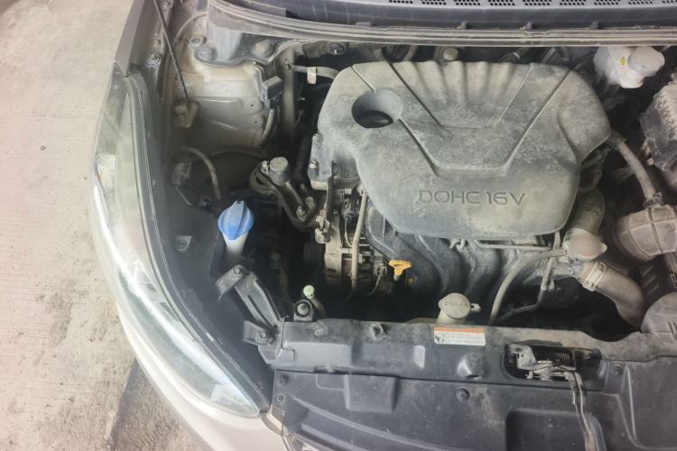 Used Hyundai Elantra (5th Generation / Langdong) 2016 1.6L Automatic Prestige Model Engine Bay Right