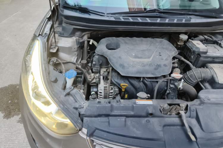 Used Hyundai Elantra (5th Generation / Langdong) 2016 1.6L Automatic Prestige Model Engine Bay Right
