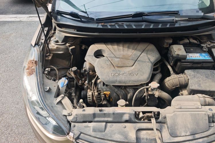 Used Hyundai Elantra (5th Generation / Langdong) 2016 1.6L Automatic Smart Version Engine Bay Right