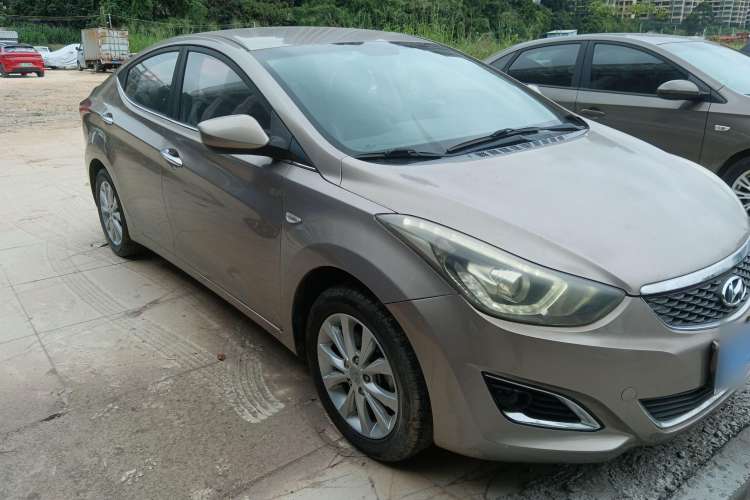Used Hyundai Elantra (5th Generation / Langdong) 2016 1.6L Automatic Smart Version Exterior 2