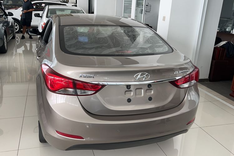 Used Hyundai Elantra (5th Generation / Langdong) 2016 1.6L Automatic Smart Version Exterior 4