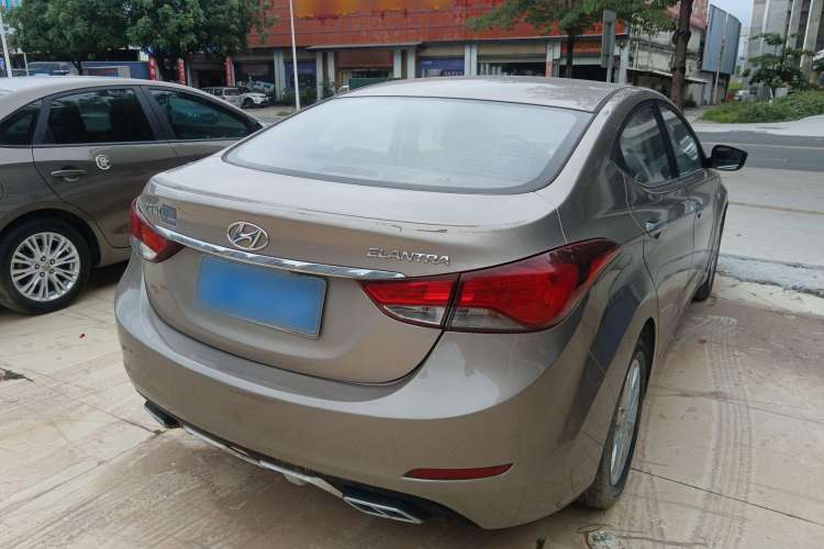 Used Hyundai Elantra (5th Generation / Langdong) 2016 1.6L Automatic Smart Version Exterior 5