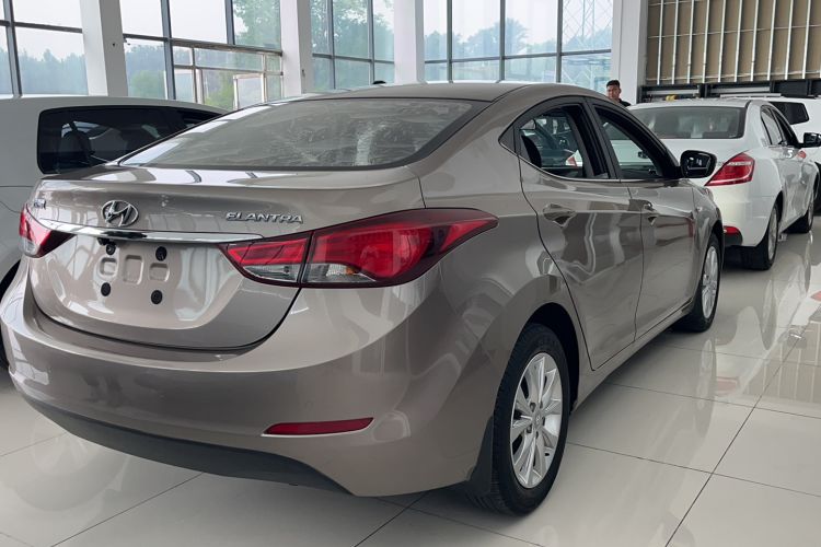 Used Hyundai Elantra (5th Generation / Langdong) 2016 1.6L Automatic Smart Version Exterior 5