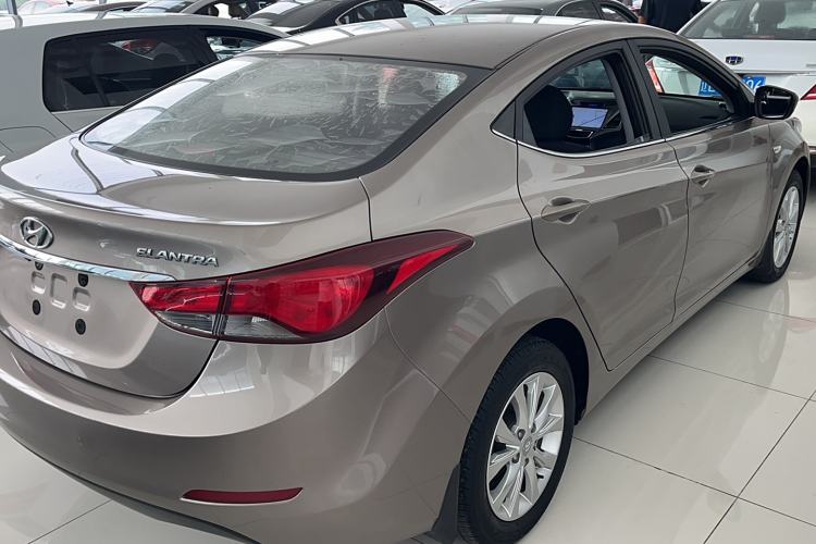 Used Hyundai Elantra (5th Generation / Langdong) 2016 1.6L Automatic Smart Version Exterior 6