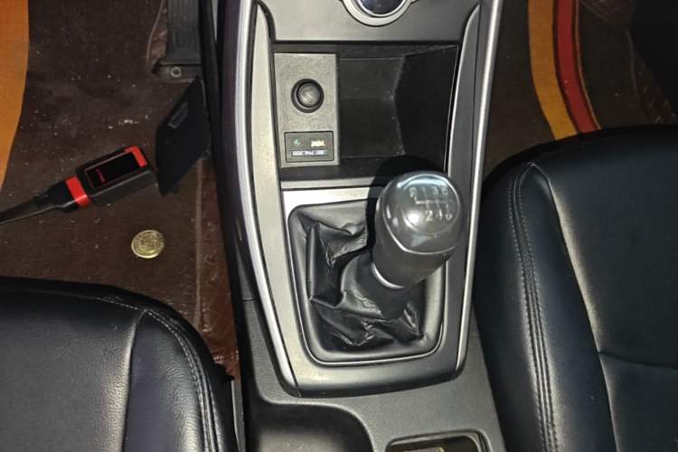 Used Hyundai Elantra (5th Generation / Langdong) 2016 1.6L Manual Fashion Edition Gear Lever