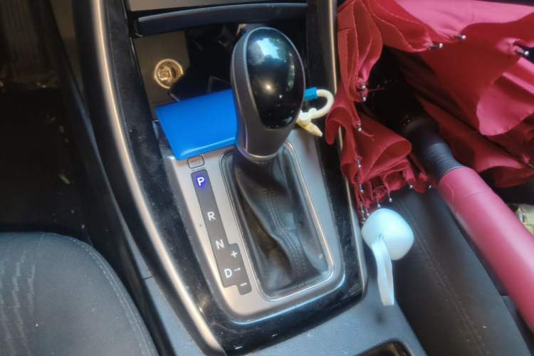Used Hyundai Elantra (5th Generation / Langdong) 2016 1.6L Automatic Prestige Model Gear Lever