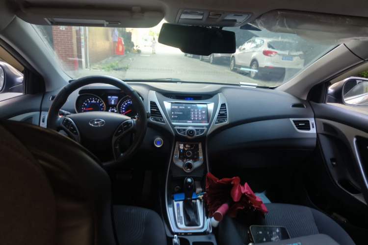 Used Hyundai Elantra (5th Generation / Langdong) 2016 1.6L Automatic Prestige Model Headliner