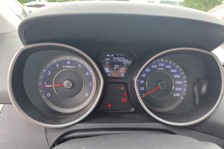 Used Hyundai Elantra (5th Generation / Langdong) 2016 1.6L Automatic Smart Version Instrument Cluster