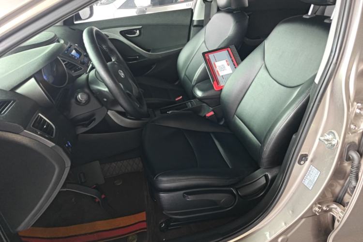 Used Hyundai Elantra (5th Generation / Langdong) 2016 1.6L Manual Fashion Edition Left Front Seat