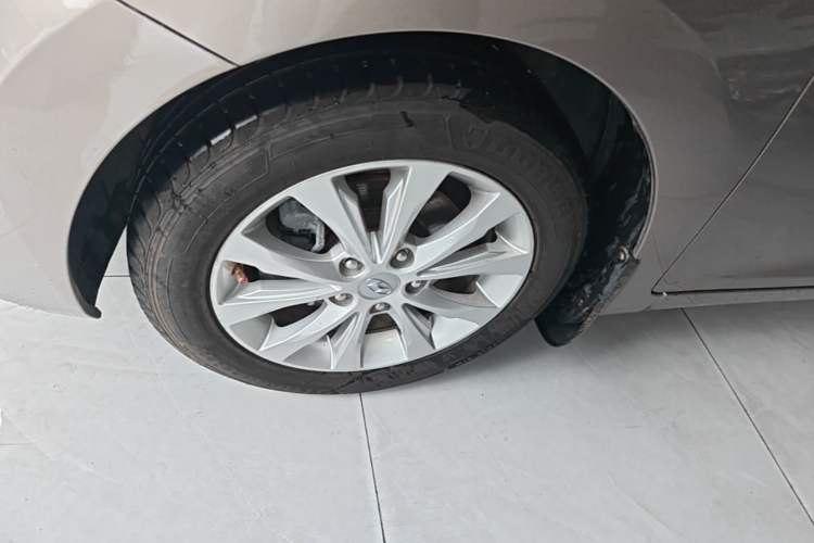 Used Hyundai Elantra (5th Generation / Langdong) 2016 1.6L Manual Fashion Edition Left Front Wheel Hub
