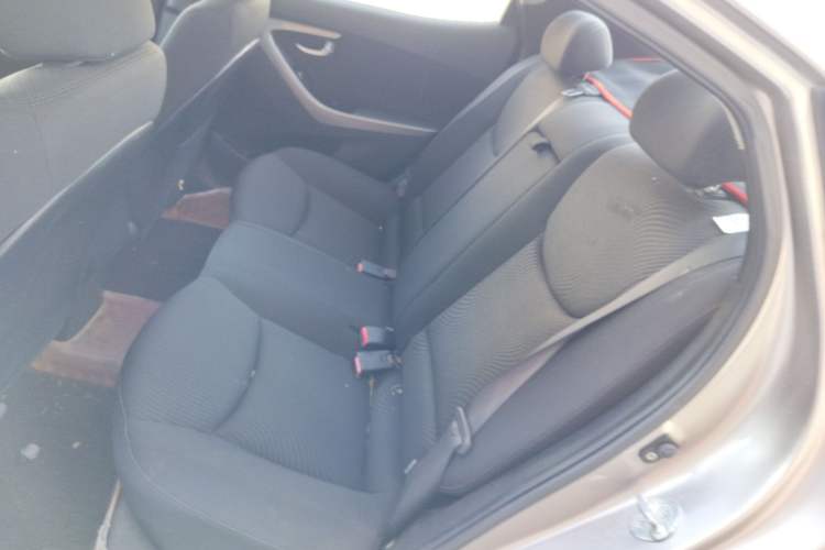 Used Hyundai Elantra (5th Generation / Langdong) 2016 1.6L Automatic Prestige Model Left Rear Seat