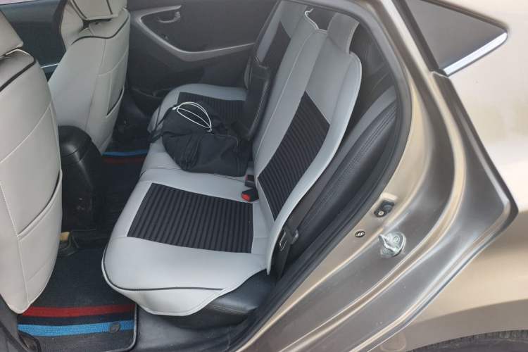 Used Hyundai Elantra (5th Generation / Langdong) 2016 1.6L Automatic Smart Version Left Rear Seat