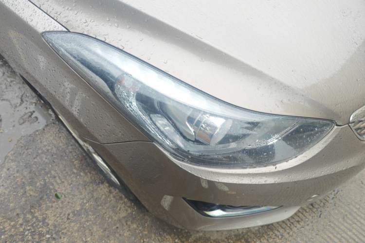Used Hyundai Elantra (5th Generation / Langdong) 2016 1.6L Manual Luxury Model Right Front Headlight