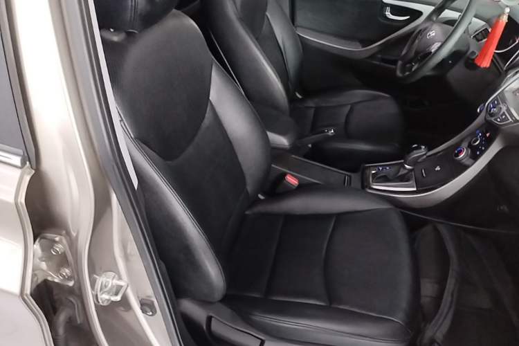 Used Hyundai Elantra (5th Generation / Langdong) 2016 1.6L Automatic Prestige Model Right Front Seat
