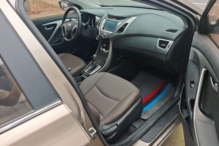 Used Hyundai Elantra (5th Generation / Langdong) 2016 1.6L Automatic Prestige Model Right Front Seat