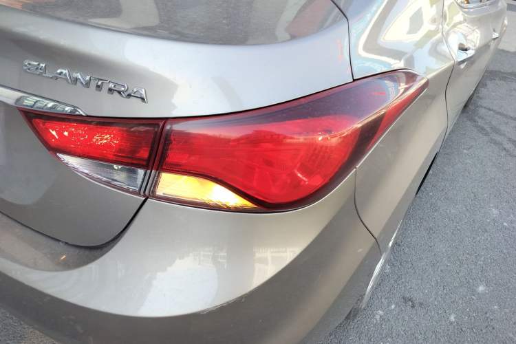 Used Hyundai Elantra (5th Generation / Langdong) 2016 1.6L Automatic Prestige Model Right Rear Taillight