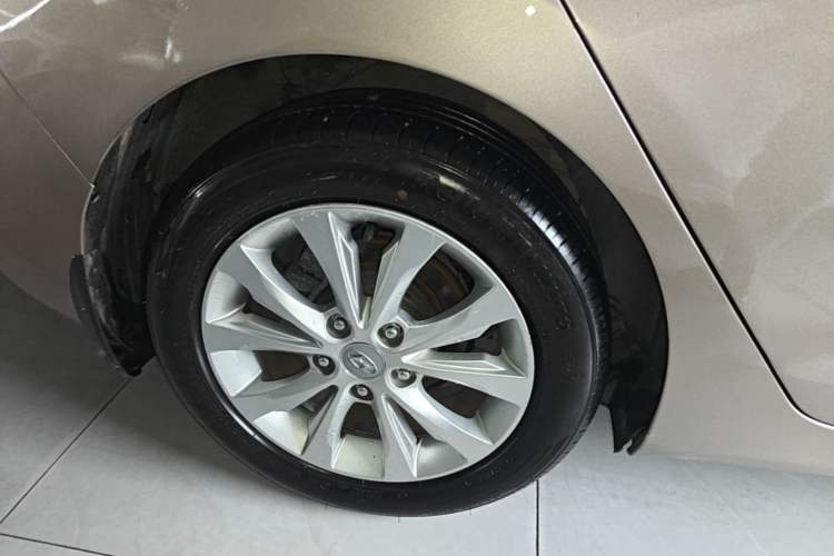 Used Hyundai Elantra (5th Generation / Langdong) 2016 1.6L Manual Fashion Edition Right Rear Wheel Hub
