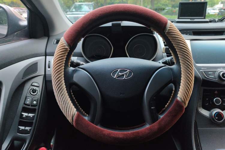 Used Hyundai Elantra (5th Generation / Langdong) 2016 1.6L Manual Luxury Model Steering Wheel