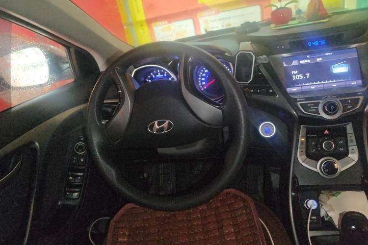 Used Hyundai Elantra (5th Generation / Langdong) 2016 1.6L Manual Luxury Model Steering Wheel