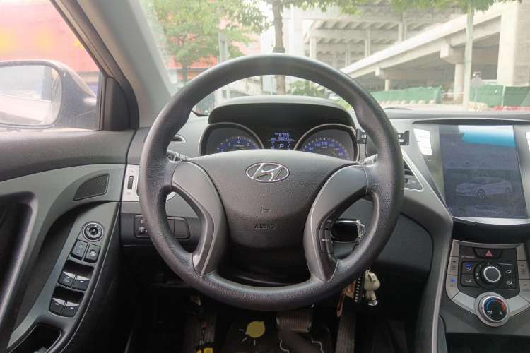 Used Hyundai Elantra (5th Generation / Langdong) 2016 1.6L Automatic Smart Version Steering Wheel