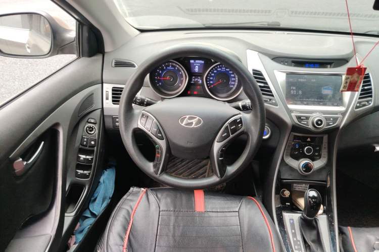 Used Hyundai Elantra (5th Generation / Langdong) 2016 1.6L Automatic Prestige Model Steering Wheel