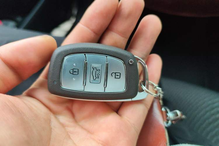 Used Hyundai Elantra (5th Generation / Langdong) 2016 1.6L Manual Luxury Model Vehicle Key