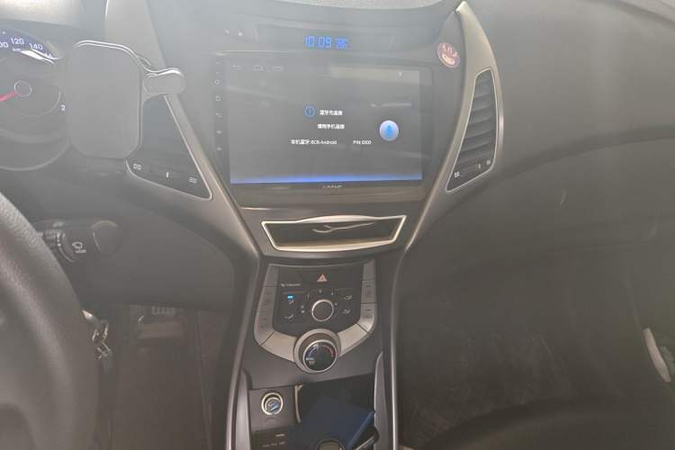 Used Hyundai Elantra (5th Generation / Langdong) 2016 1.6L Automatic Smart Version Audio And AC Panel
