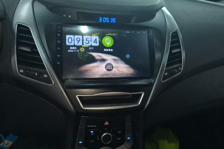 Used Hyundai Elantra (5th Generation / Langdong) 2016 1.6L Automatic Smart Version Audio And AC Panel