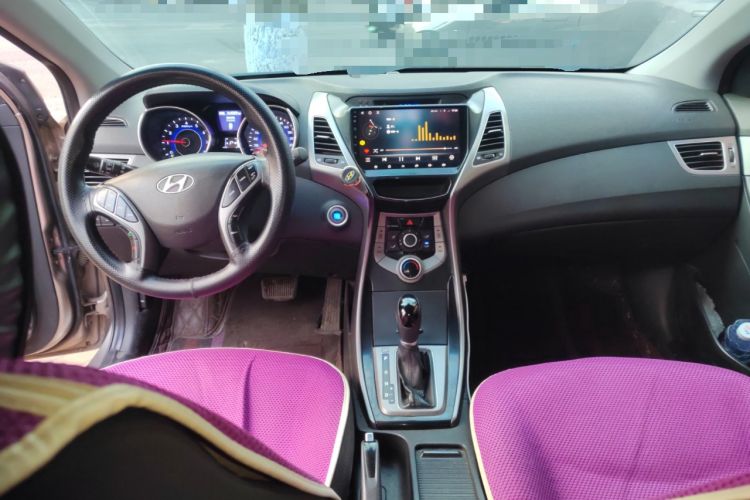Used Hyundai Elantra (5th Generation / Langdong) 2016 1.6L Automatic Prestige Model Center Console