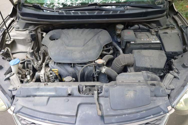 Used Hyundai Elantra (5th Generation / Langdong) 2016 1.6L Automatic Prestige Model Engine Bay