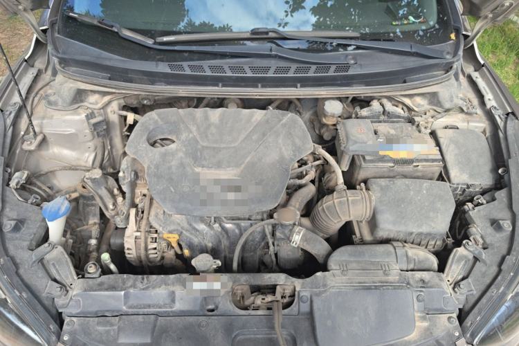 Used Hyundai Elantra (5th Generation / Langdong) 2016 1.6L Automatic Prestige Model Engine Bay