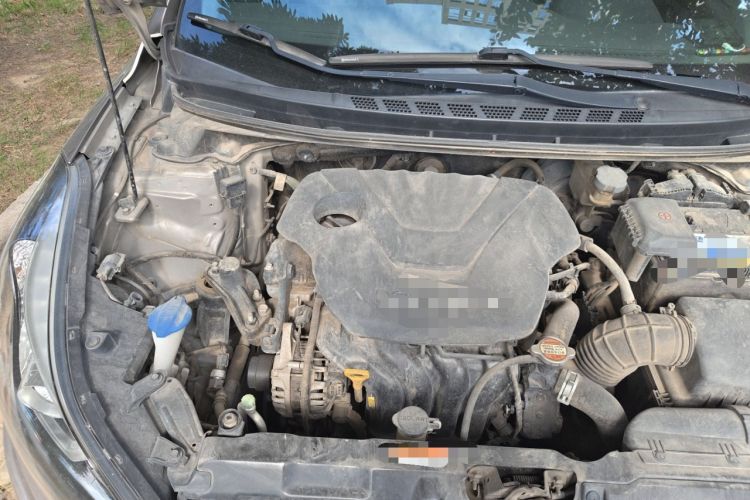 Used Hyundai Elantra (5th Generation / Langdong) 2016 1.6L Automatic Prestige Model Engine Bay Right