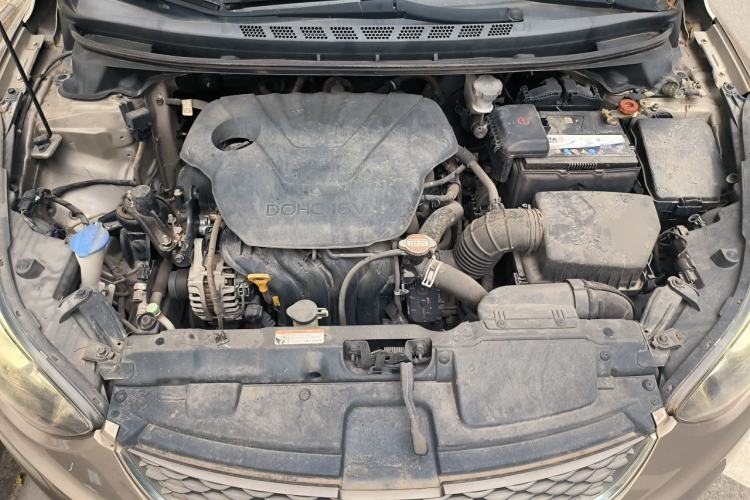 Used Hyundai Elantra (5th Generation / Langdong) 2016 1.6L Automatic Prestige Model Engine Bay