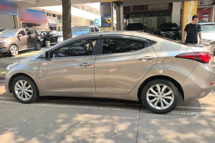 Used Hyundai Elantra (5th Generation / Langdong) 2016 1.6L Automatic Smart Version Exterior 5