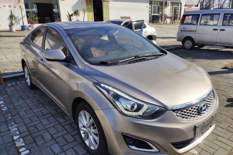 Used Hyundai Elantra (5th Generation / Langdong) 2016 1.6L Automatic Prestige Model Front Right 45 Deg