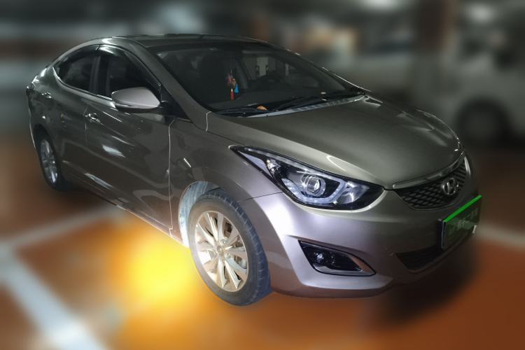 Used Hyundai Elantra (5th Generation / Langdong) 2016 1.6L Automatic Prestige Model Front Right 45 Deg
