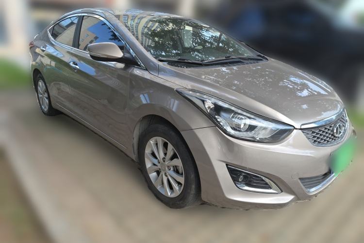 Used Hyundai Elantra (5th Generation / Langdong) 2016 1.6L Automatic Prestige Model Front Right 45 Deg