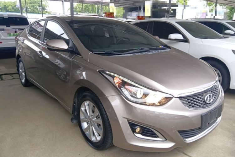 Used Hyundai Elantra (5th Generation / Langdong) 2016 1.6L Automatic Prestige Model Front Right 45 Deg