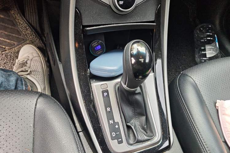 Used Hyundai Elantra (5th Generation / Langdong) 2016 1.6L Automatic Prestige Model Gear Lever