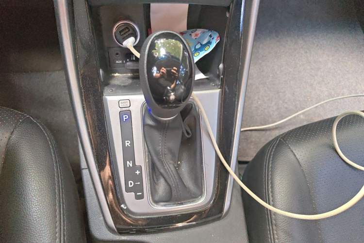 Used Hyundai Elantra (5th Generation / Langdong) 2016 1.6L Automatic Prestige Model Gear Lever