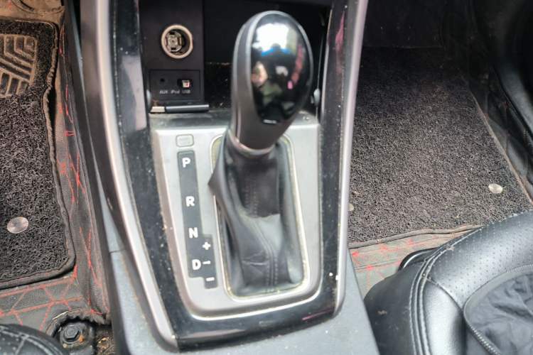 Used Hyundai Elantra (5th Generation / Langdong) 2016 1.6L Automatic Prestige Model Gear Lever