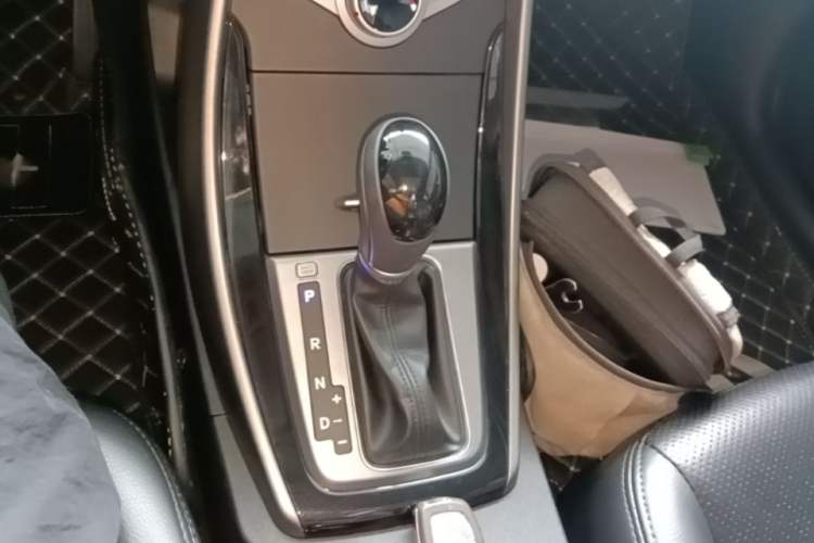 Used Hyundai Elantra (5th Generation / Langdong) 2016 1.6L Automatic Prestige Model Gear Lever