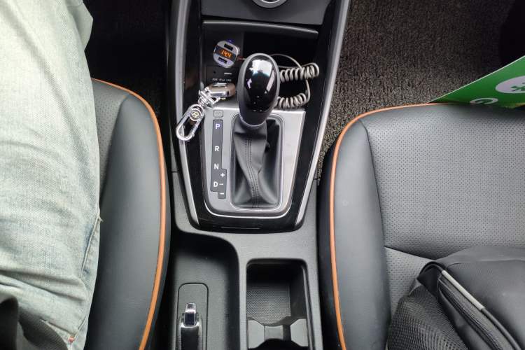 Used Hyundai Elantra (5th Generation / Langdong) 2016 1.6L Automatic Prestige Model Gear Lever
