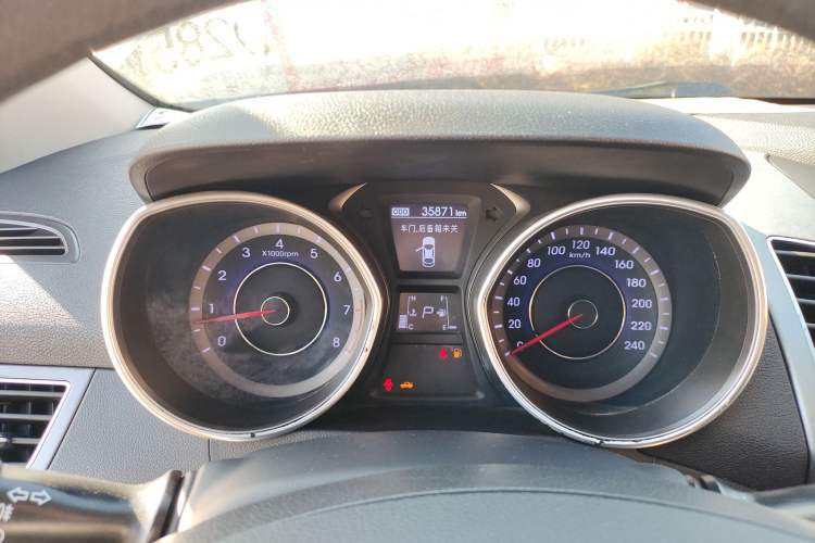Used Hyundai Elantra (5th Generation / Langdong) 2016 1.6L Automatic Prestige Model Instrument Cluster