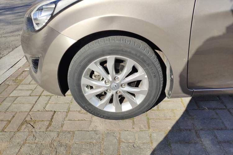 Used Hyundai Elantra (5th Generation / Langdong) 2016 1.6L Automatic Prestige Model Left Front Wheel Hub